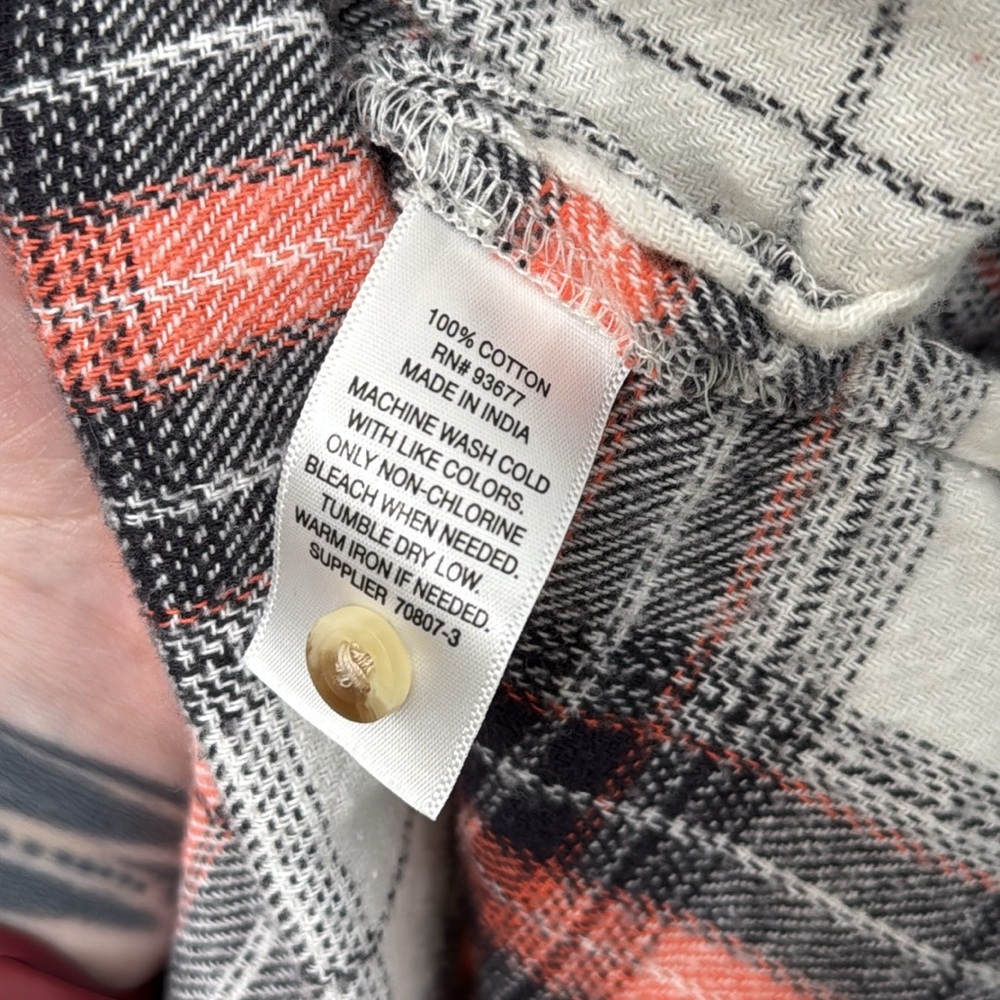 🌈5/$20 BUNDLE! Arizona Jean Co. Plaid Button Up Flannel - Picture 5 of 7
